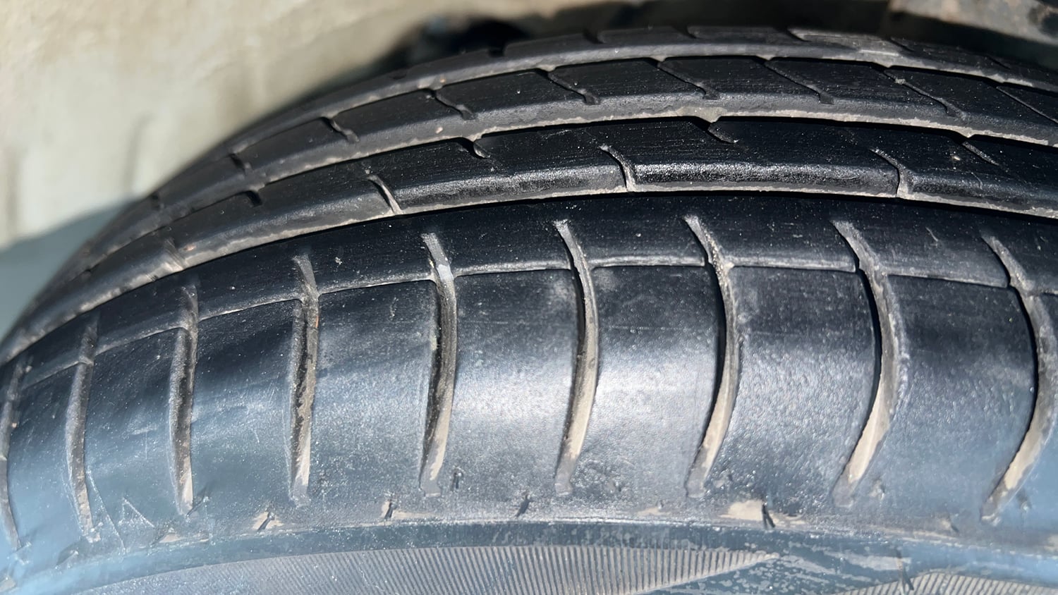 Used 2021 Maruti Suzuki Alto 800 VXi Petrol Manual tyres RIGHT FRONT TYRE TREAD VIEW