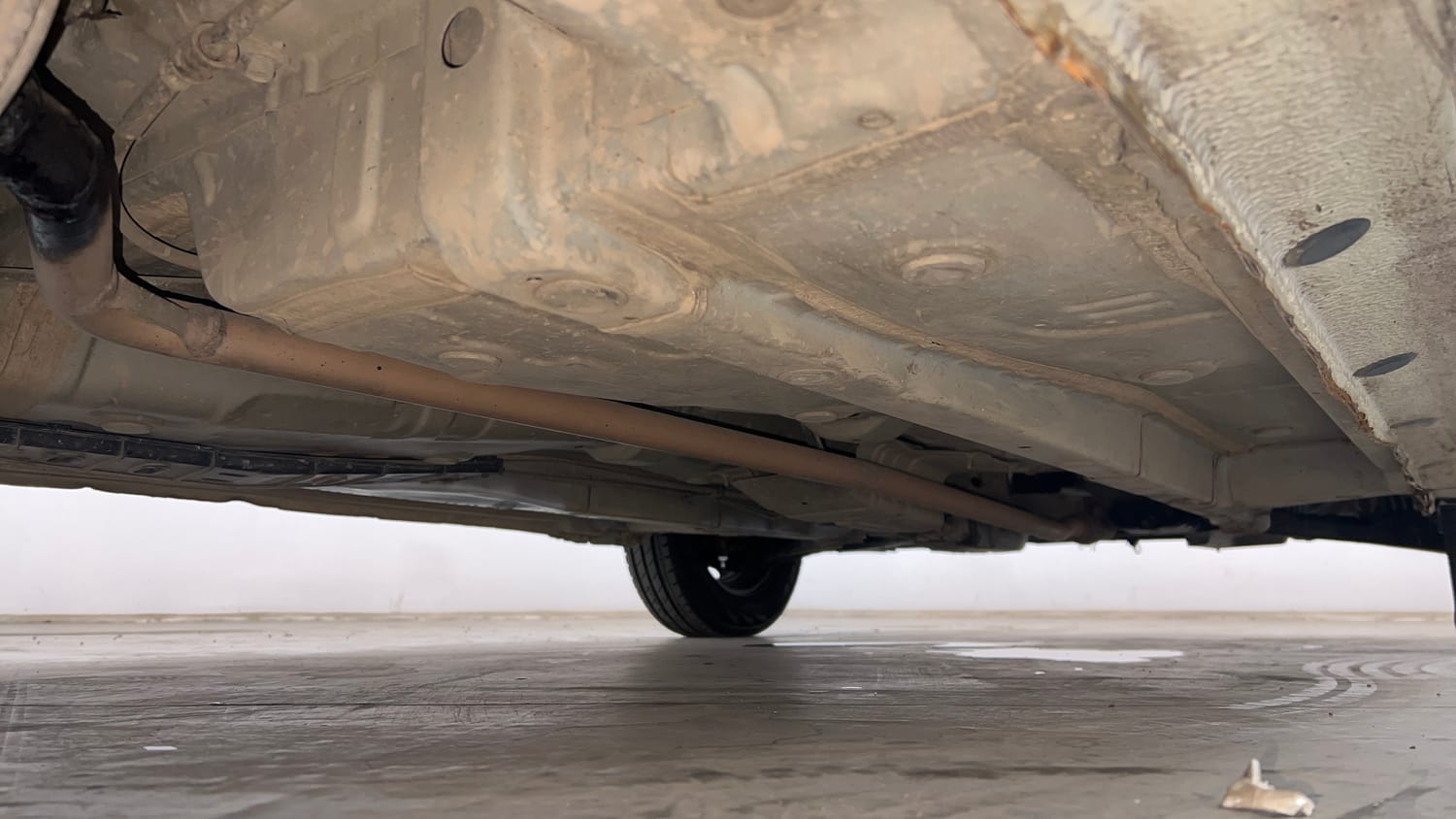 Used 2014 Hyundai Eon Era + Petrol Manual extra REAR RIGHT UNDERBODY VIEW