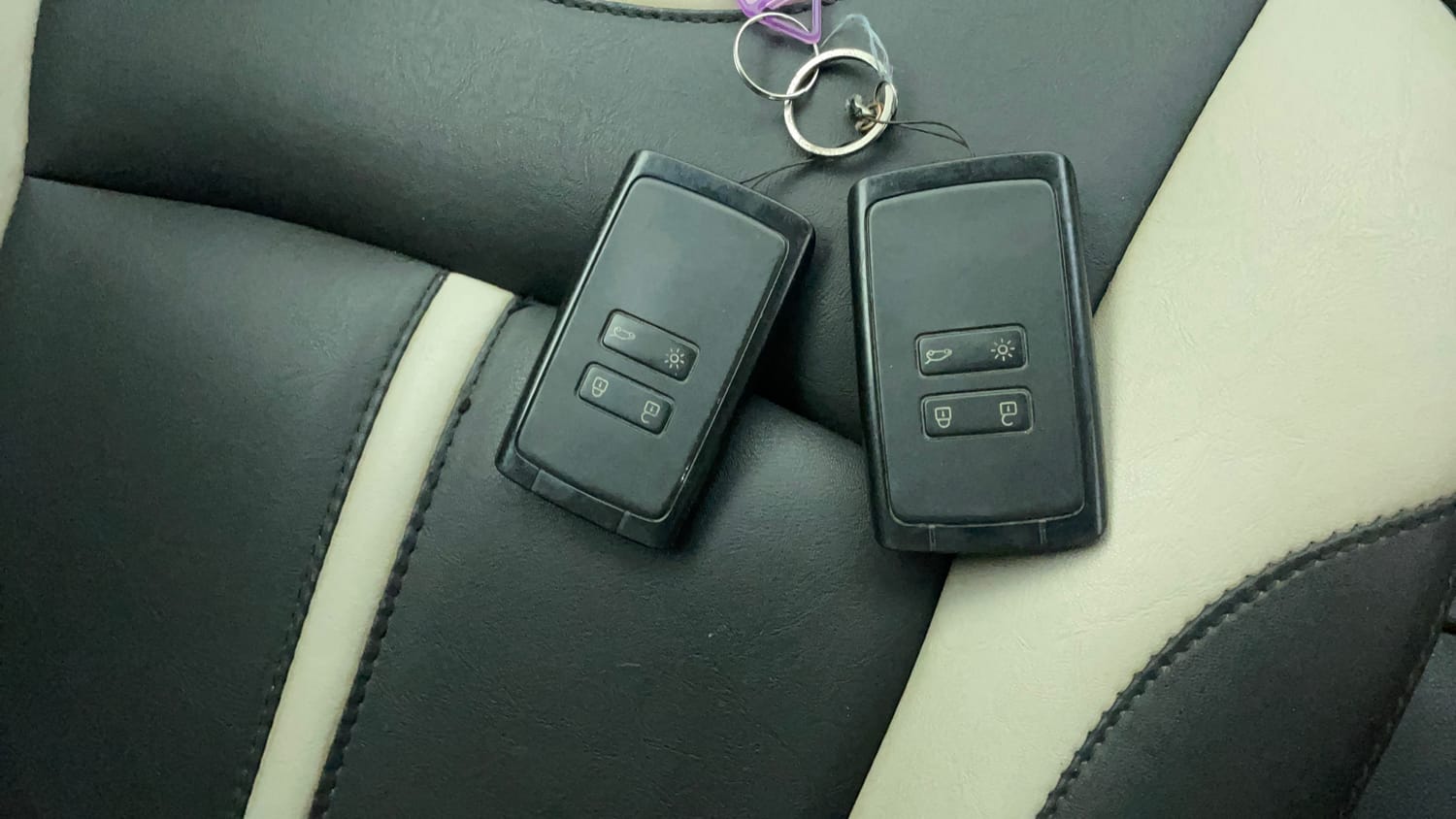 Used 2019 Renault Triber RXZ Petrol Manual extra CAR KEY VIEW