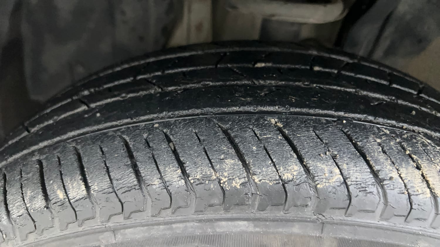 Used 2021 Renault Kiger RXL AMT Petrol Automatic tyres LEFT FRONT TYRE TREAD VIEW