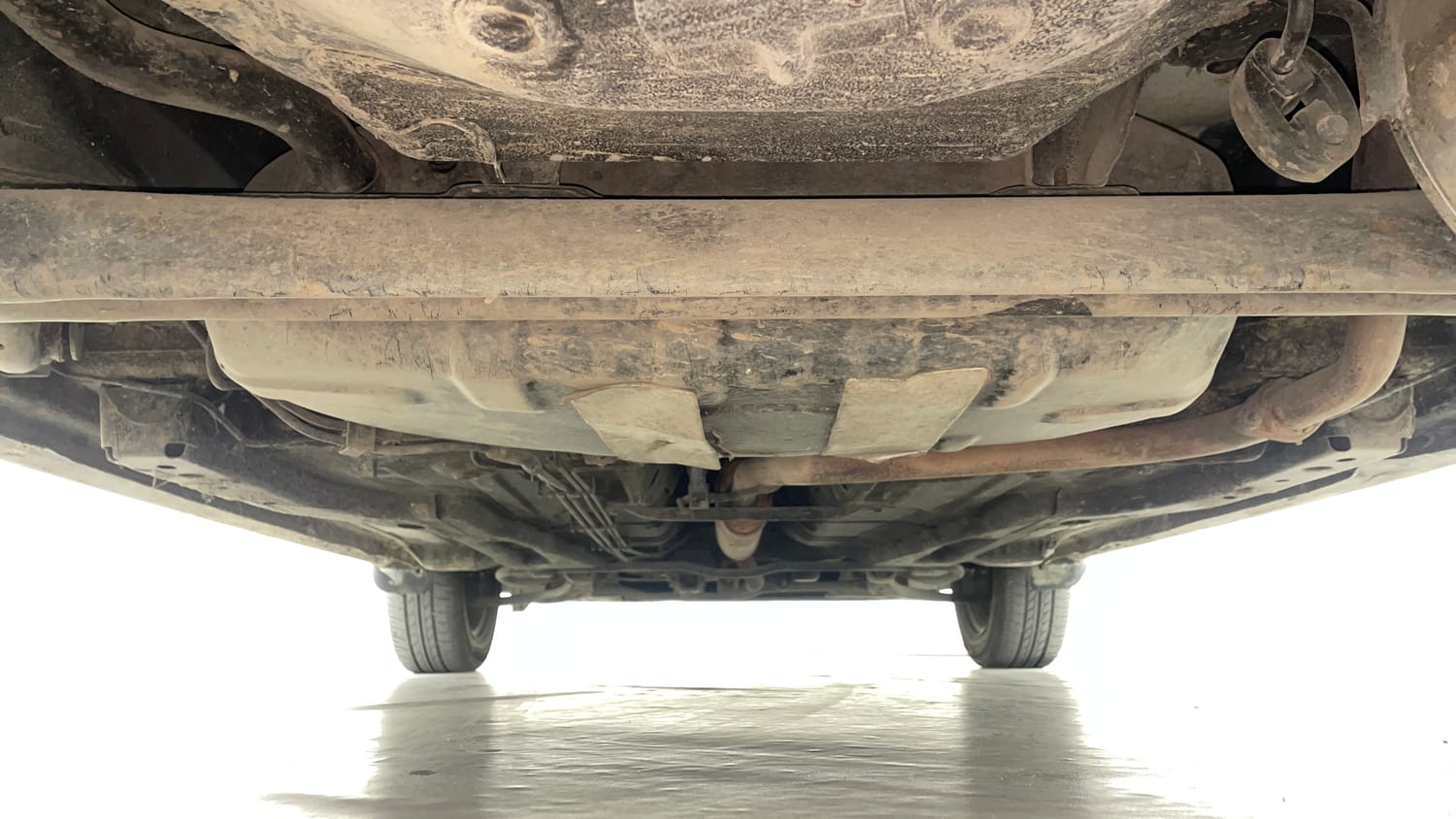 Used 2022 Tata Tiago XZ Petrol Manual extra REAR UNDERBODY VIEW (TAKEN FROM REAR)