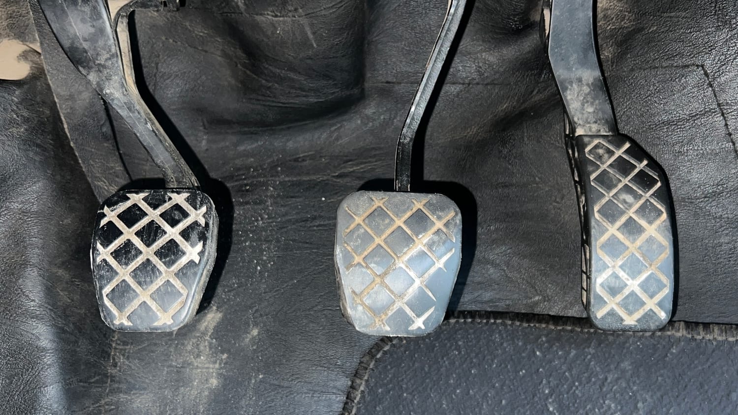 Used 2019 Volkswagen Ameo Trendline 1.5L (D) Diesel Manual interior PEDALS VIEW