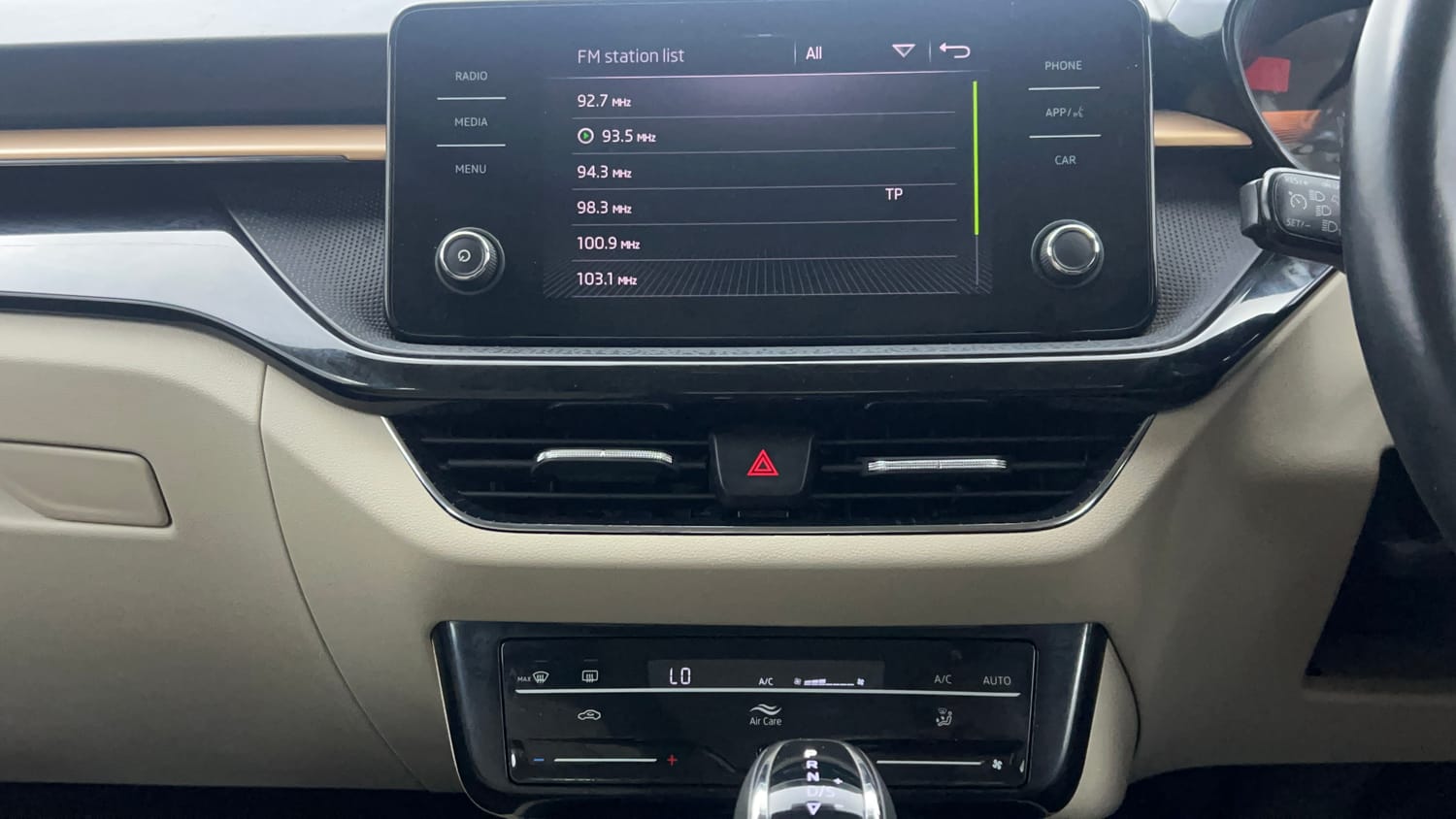 Used 2022 Skoda Slavia Style 1.5L TSI DSG Petrol Automatic interior MUSIC SYSTEM & AC CONTROL VIEW