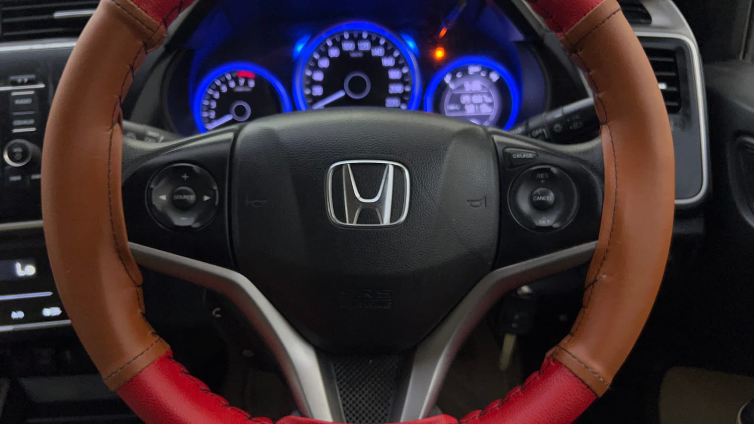 Used 2015 Honda City V Petrol Manual top_features Airbags