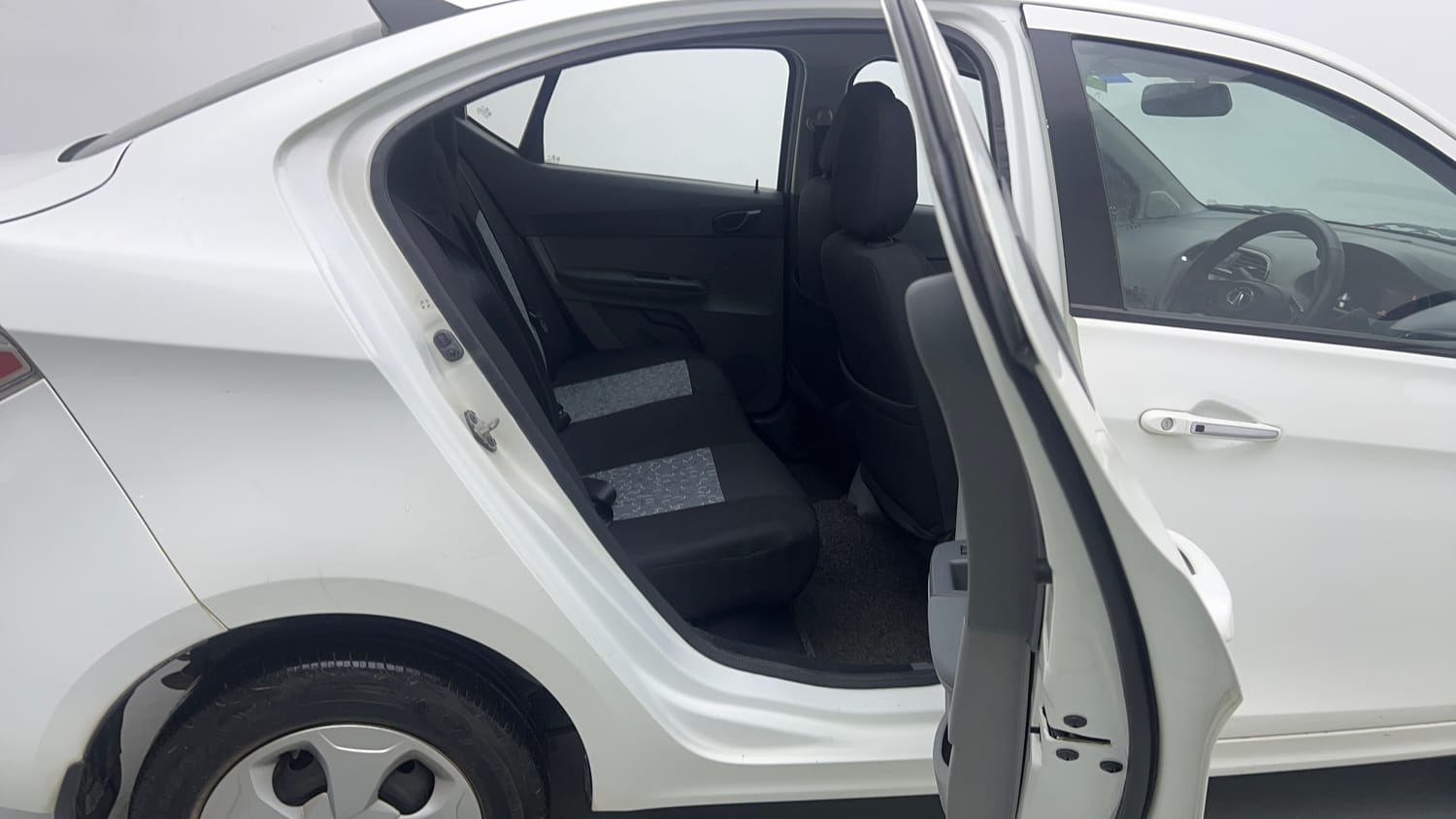 2022 Tata Tigor XZ CNG-18