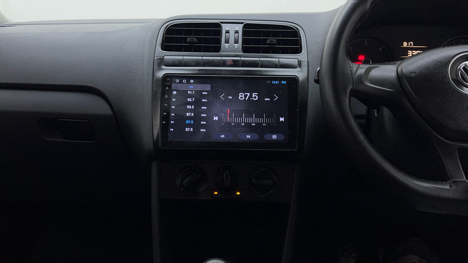 Used 2019 Volkswagen Ameo Trendline 1.5L (D) Diesel Manual interior MUSIC SYSTEM & AC CONTROL VIEW