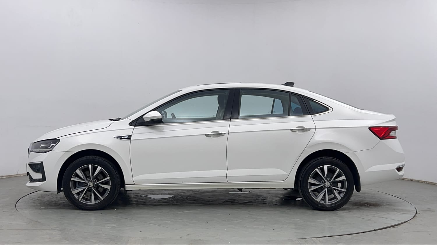 Used 2022 Skoda Slavia Style 1.5L TSI DSG Petrol Automatic exterior LEFT SIDE VIEW