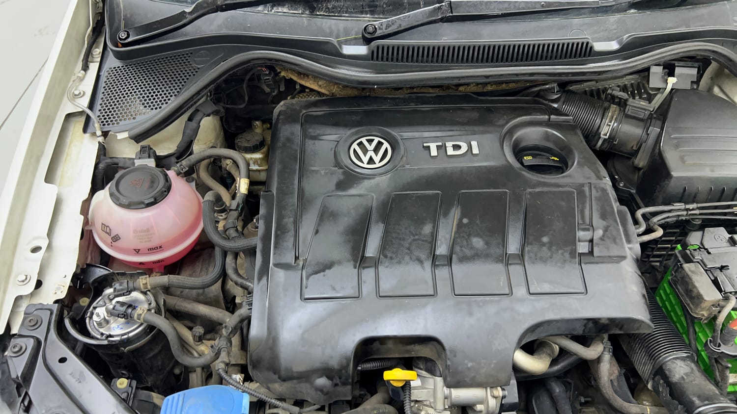 Used 2019 Volkswagen Ameo Trendline 1.5L (D) Diesel Manual engine ENGINE RIGHT SIDE VIEW