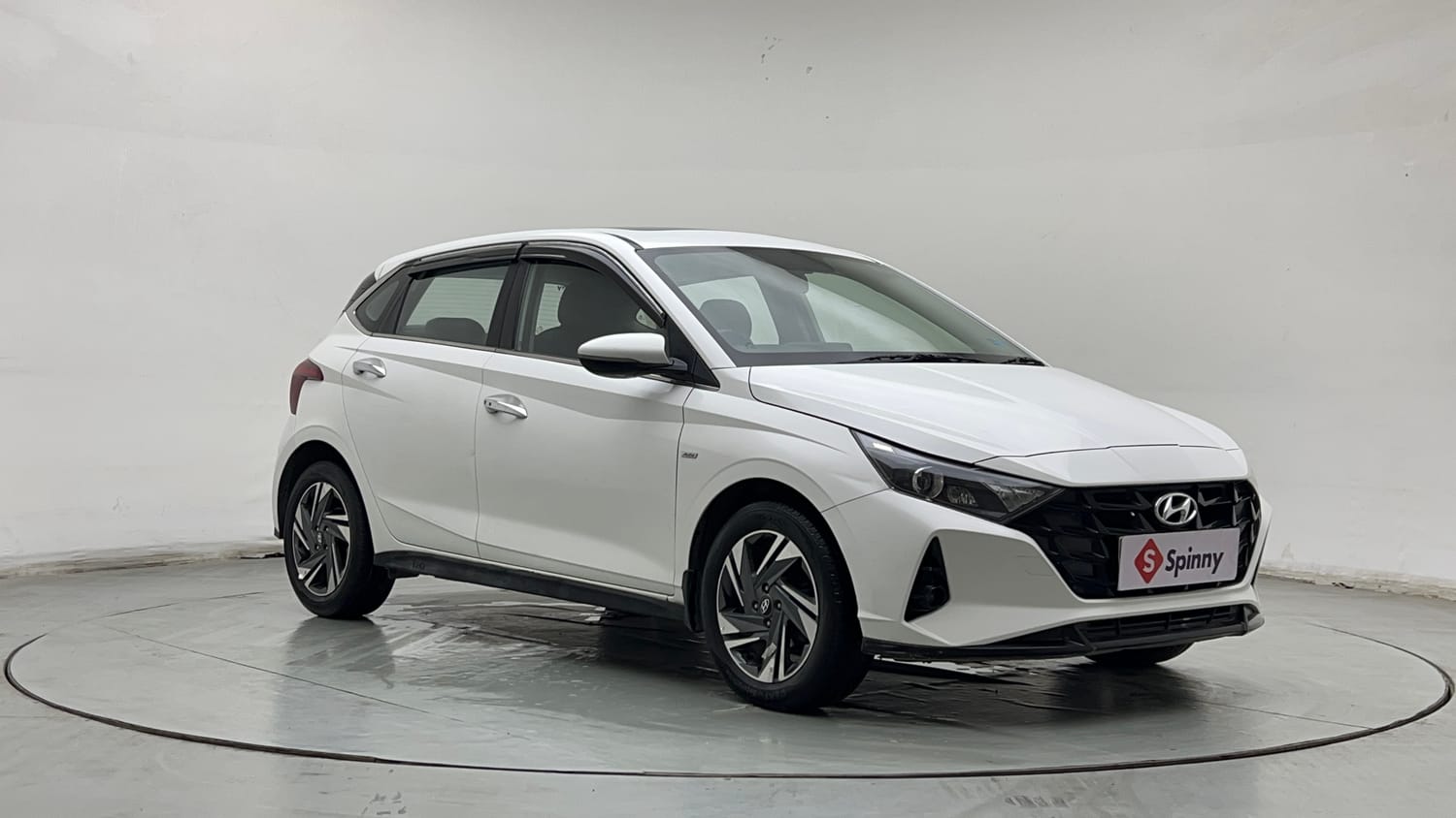 Used 2023 Hyundai i20 Asta (O) 1.2 IVT Petrol Automatic exterior RIGHT FRONT CORNER VIEW