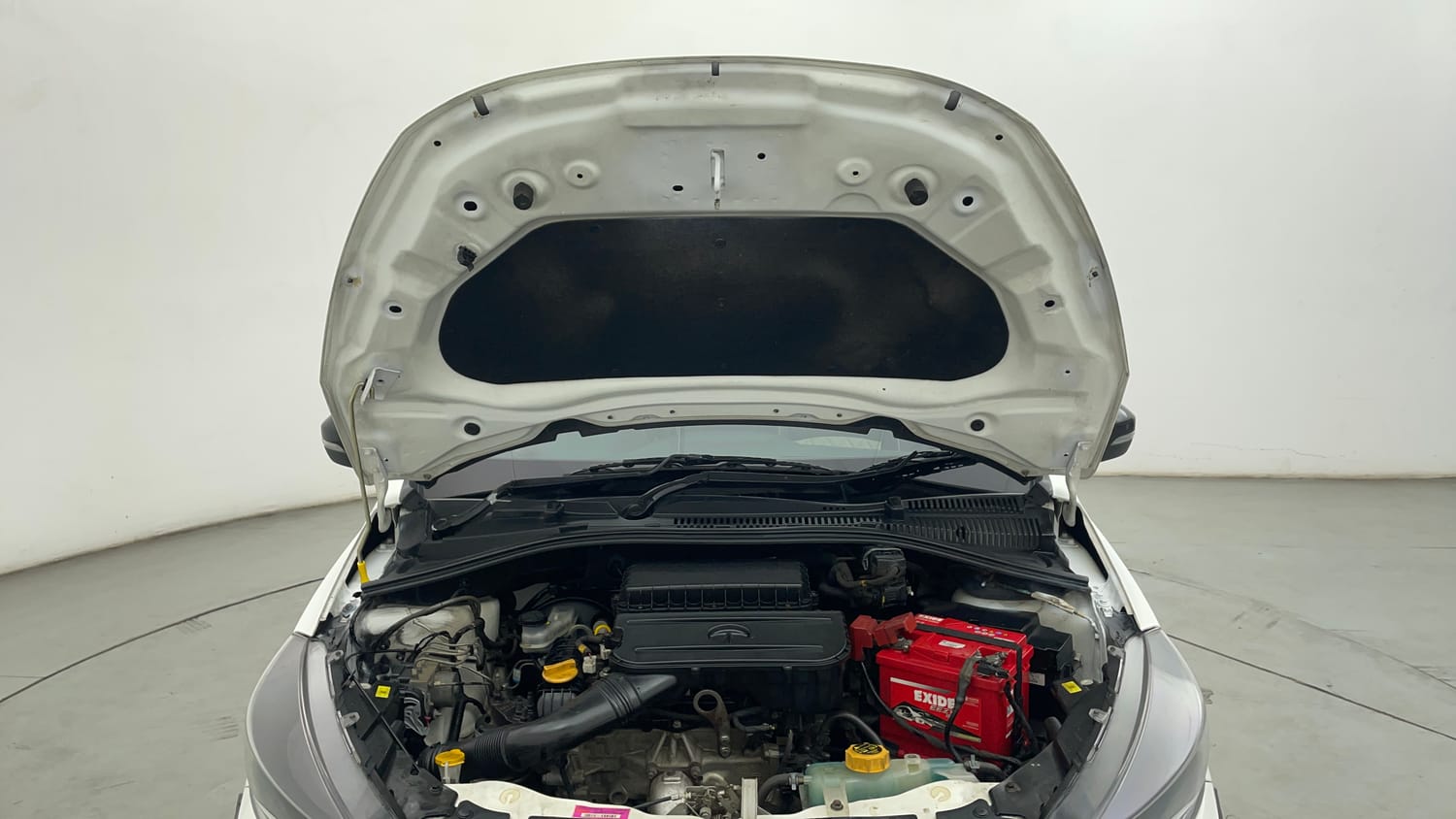 Used 2022 Tata Tiago XZ Petrol Manual engine ENGINE & BONNET OPEN FRONT VIEW