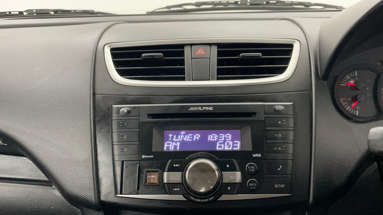 Used 2016 Maruti Suzuki Swift Lxi (O) Petrol Manual interior MUSIC SYSTEM & AC CONTROL VIEW