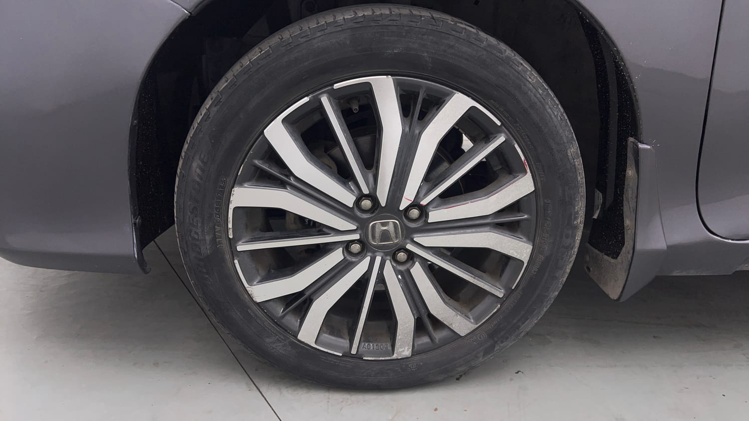 Used 2018 Honda City VX Petrol Petrol Manual tyres LEFT FRONT TYRE RIM VIEW