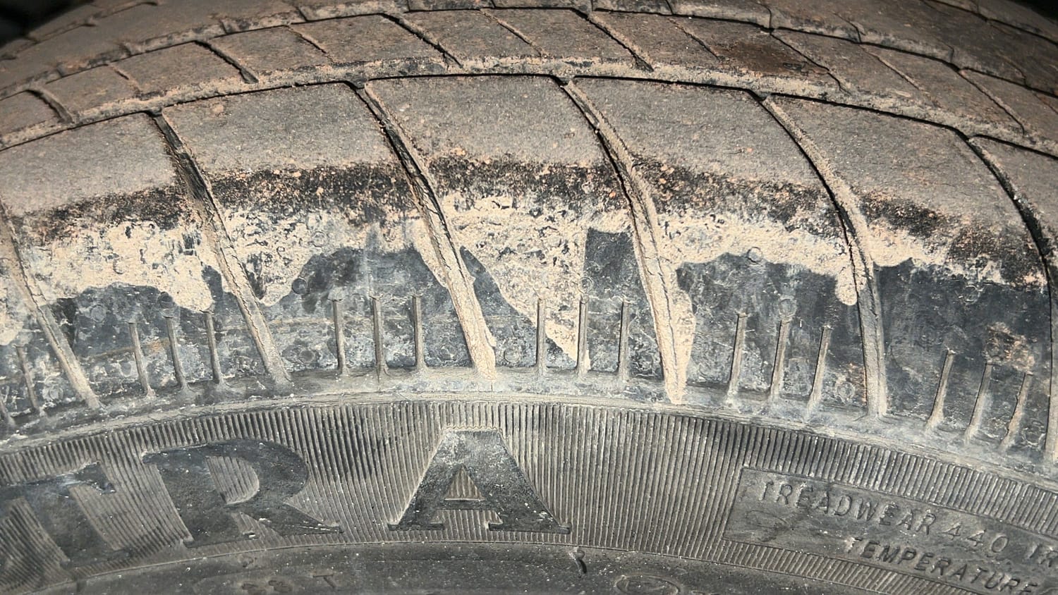 Used 2019 Mahindra KUV100 K8 D 6 STR Diesel Manual tyres LEFT REAR TYRE TREAD VIEW
