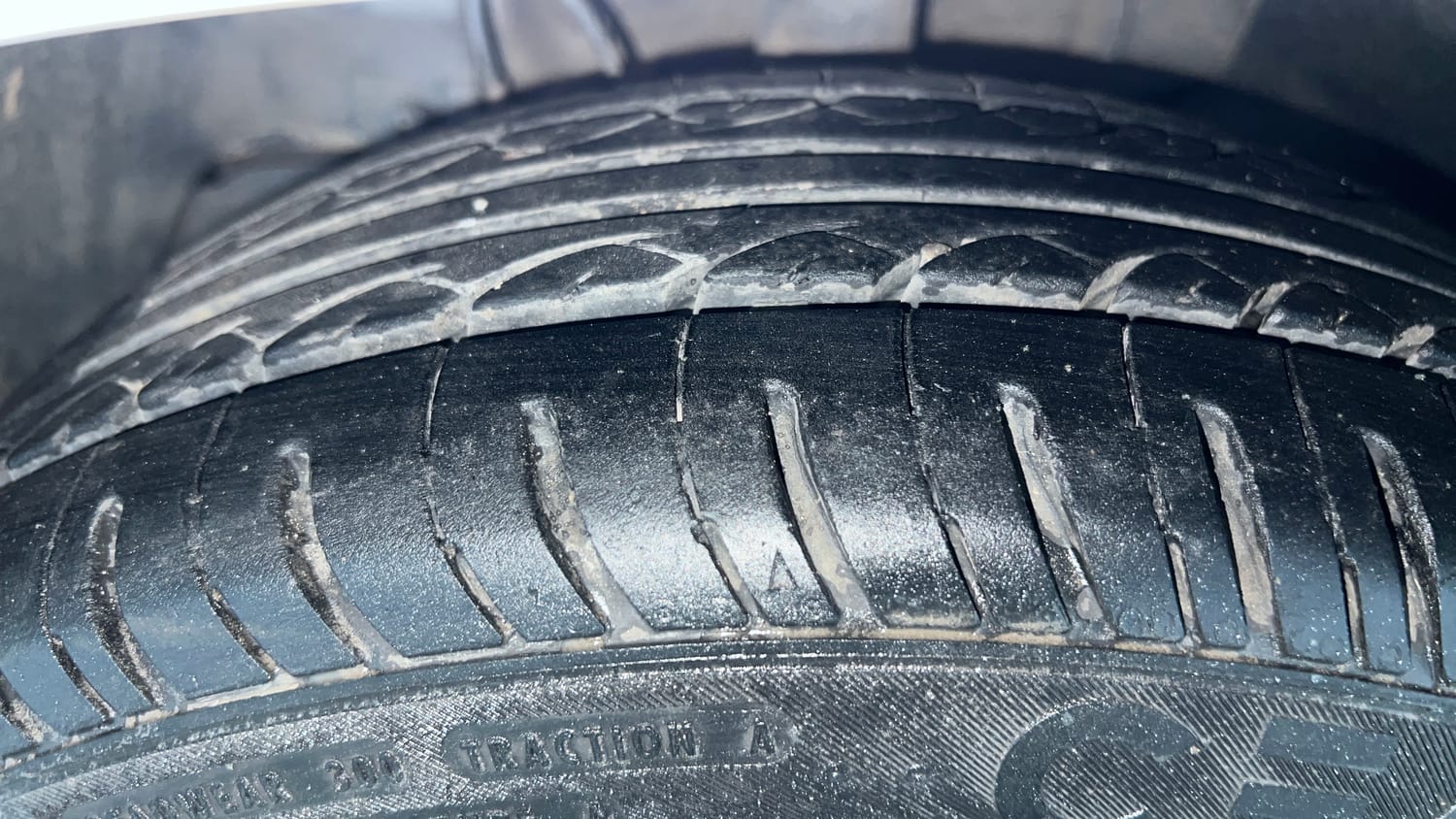 Used 2022 Tata Tiago XZ Plus CNG Cng Manual tyres LEFT FRONT TYRE TREAD VIEW