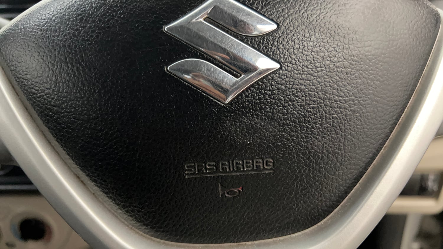 Used 2021 Maruti Suzuki Alto 800 LXi Petrol Manual top_features Airbags