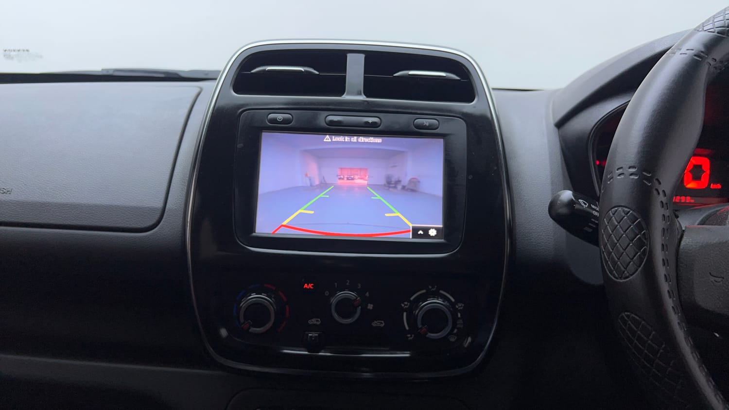 2019 Renault Kwid 1.0 RXT AMT Opt-43