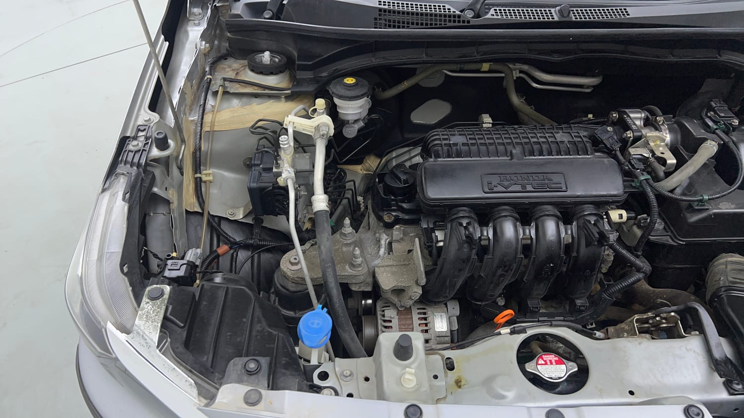 Used 2023 Honda Amaze S 1.2 Petrol CVT Petrol Automatic engine ENGINE RIGHT SIDE VIEW