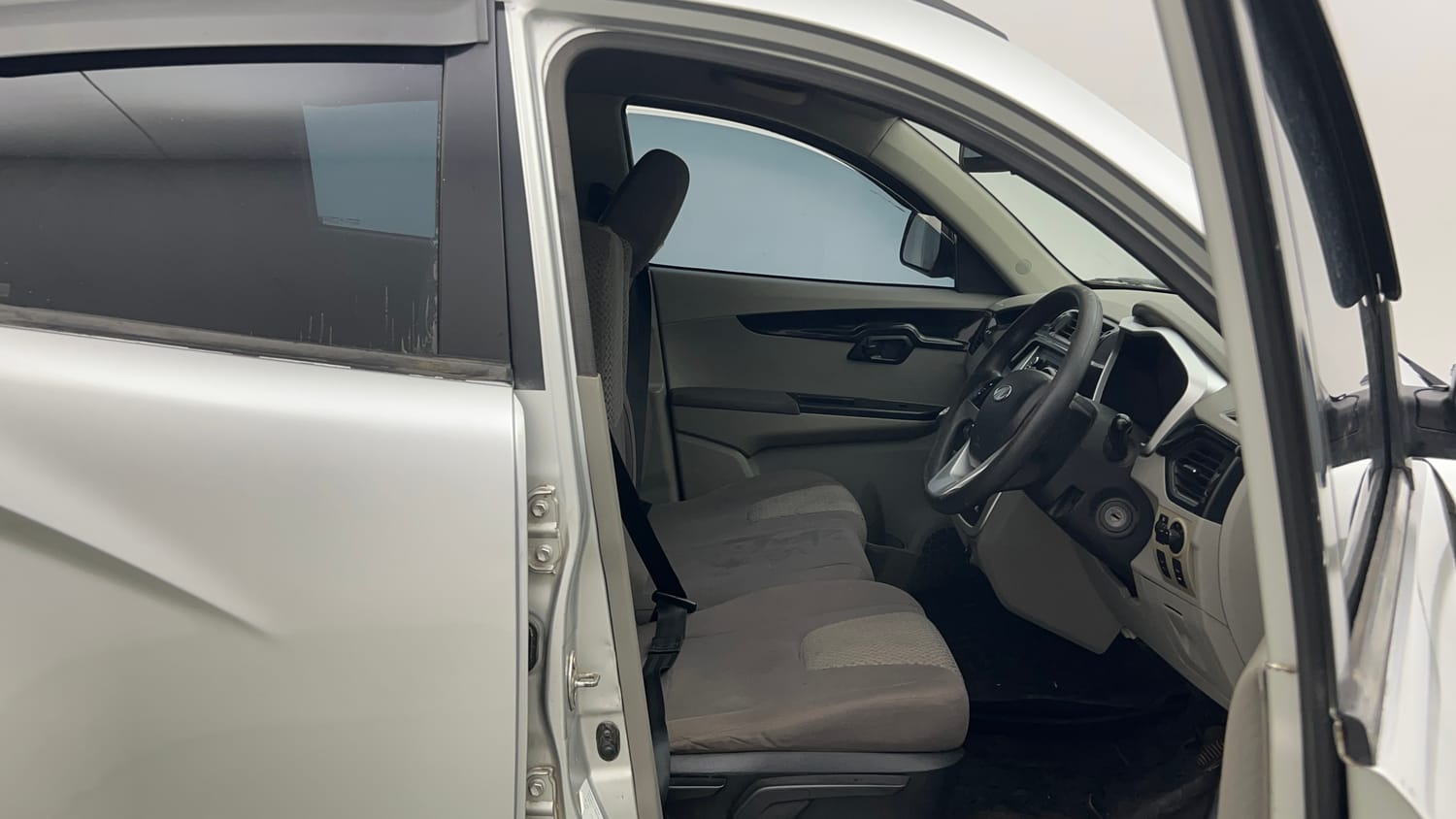 Used 2019 Mahindra KUV100 K8 D 6 STR Diesel Manual interior RIGHT SIDE FRONT DOOR CABIN VIEW