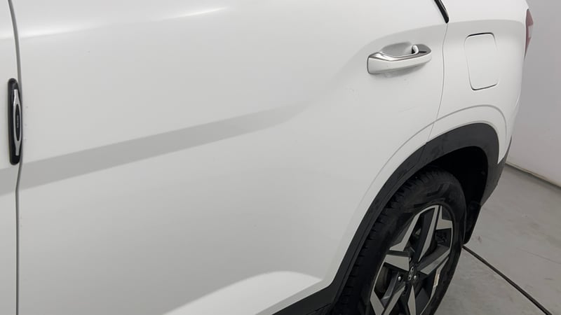 Used 2023 Hyundai Alcazar Prestige 7 STR 1.5 Turbo Petrol Petrol Manual dents MINOR SCRATCH