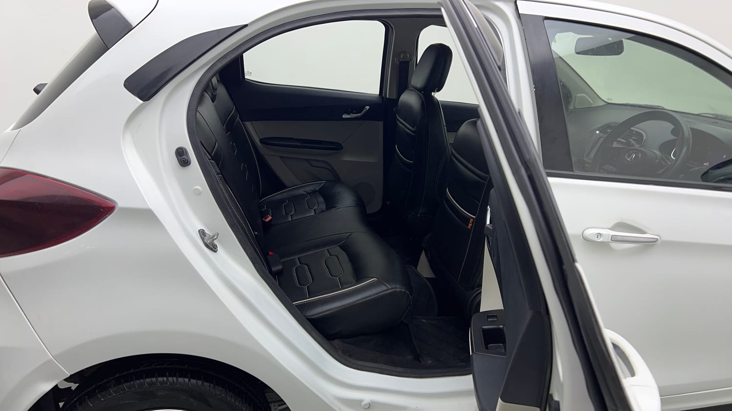 Used 2022 Tata Tiago XZ Plus CNG Cng Manual interior RIGHT SIDE REAR DOOR CABIN VIEW