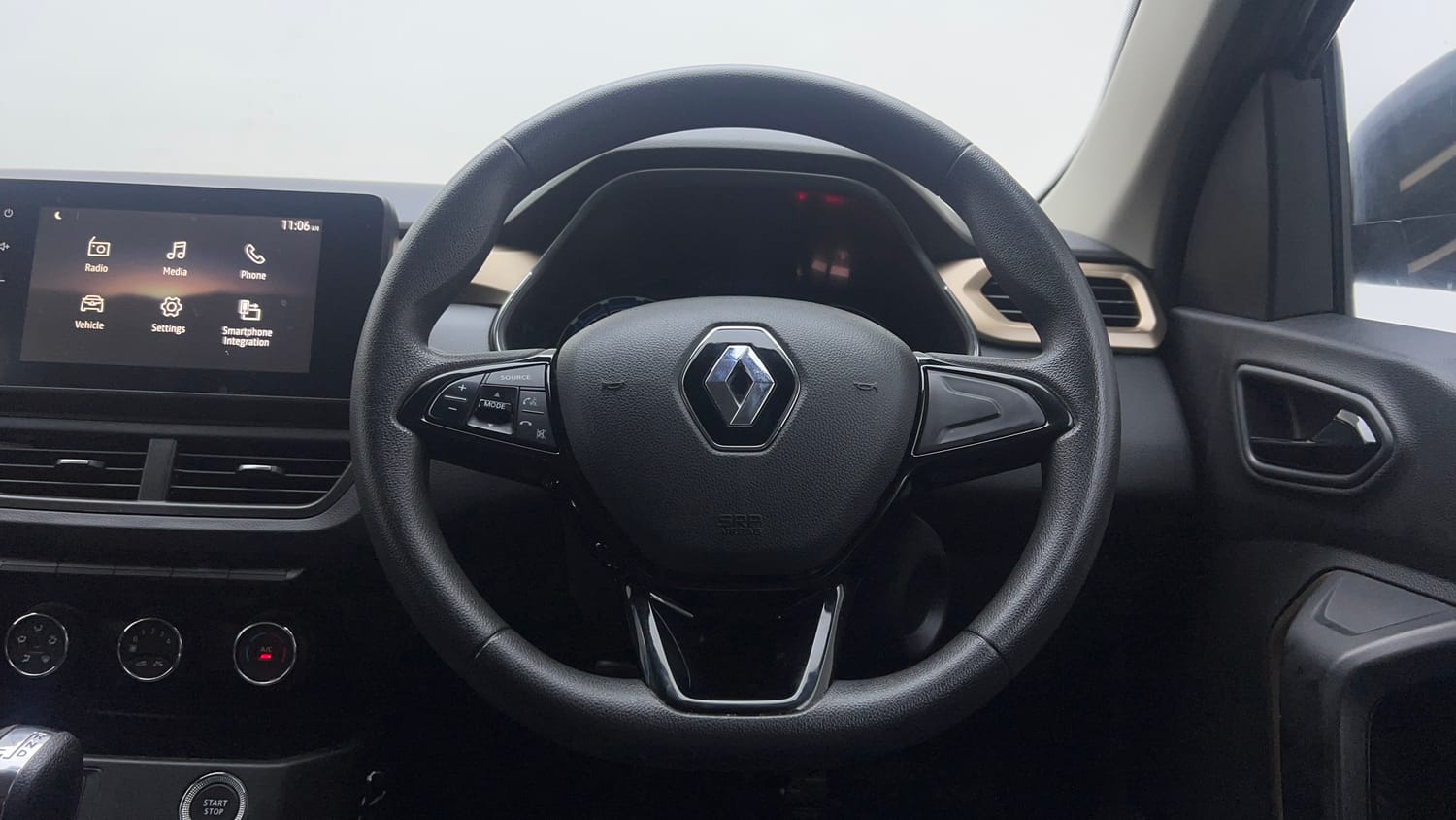 2022 Renault Kiger RXT (O) AMT-14