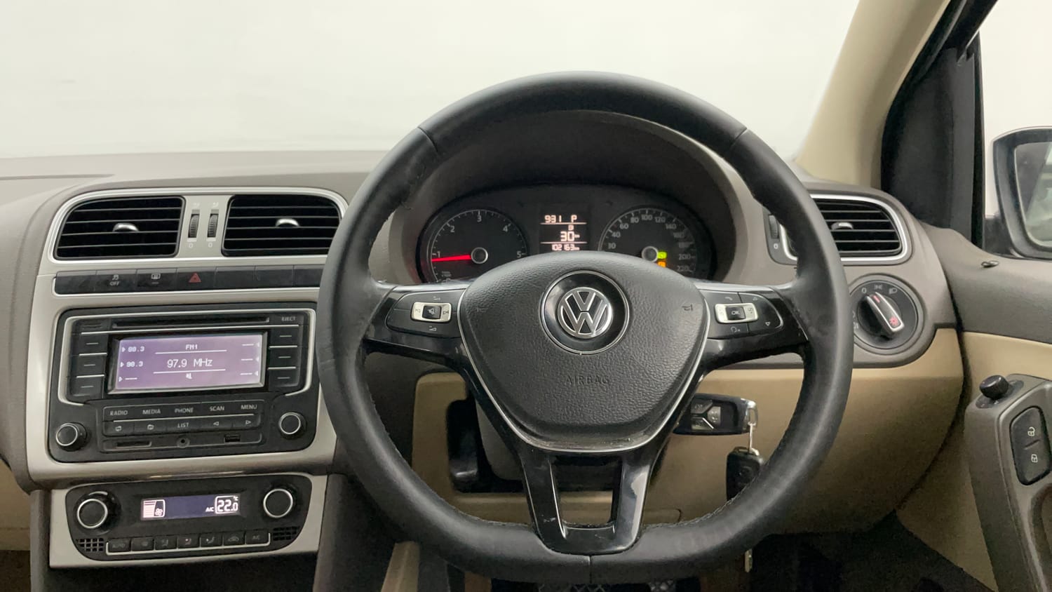 Used 2015 Volkswagen Vento Highline Diesel AT Diesel Automatic interior STEERING VIEW