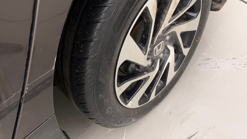 Used 2020 Honda Civic VX CVT Petrol Petrol Automatic dents MINOR SCRATCH