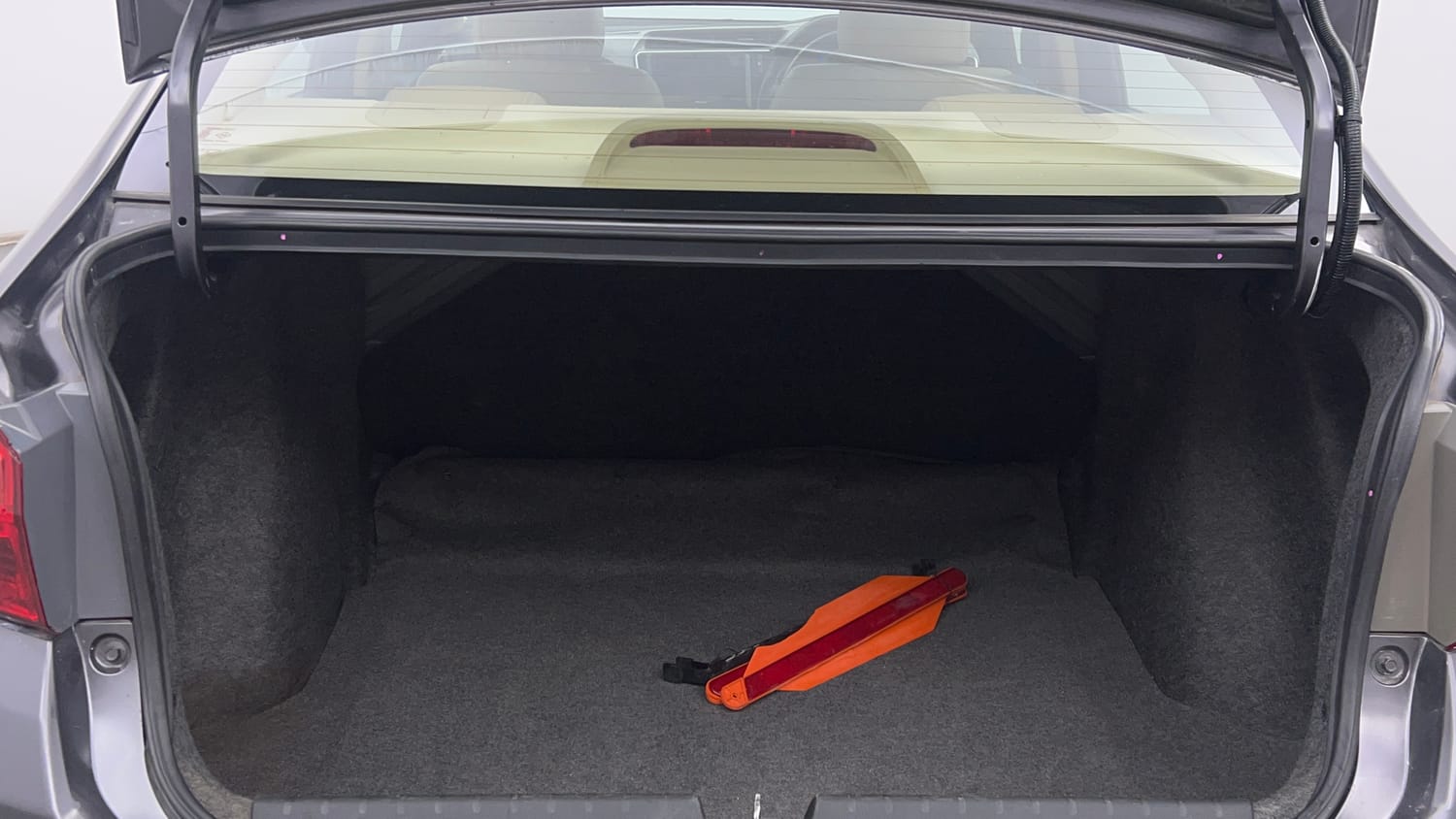 Used 2018 Honda City VX Petrol Petrol Manual interior DICKY INSIDE VIEW