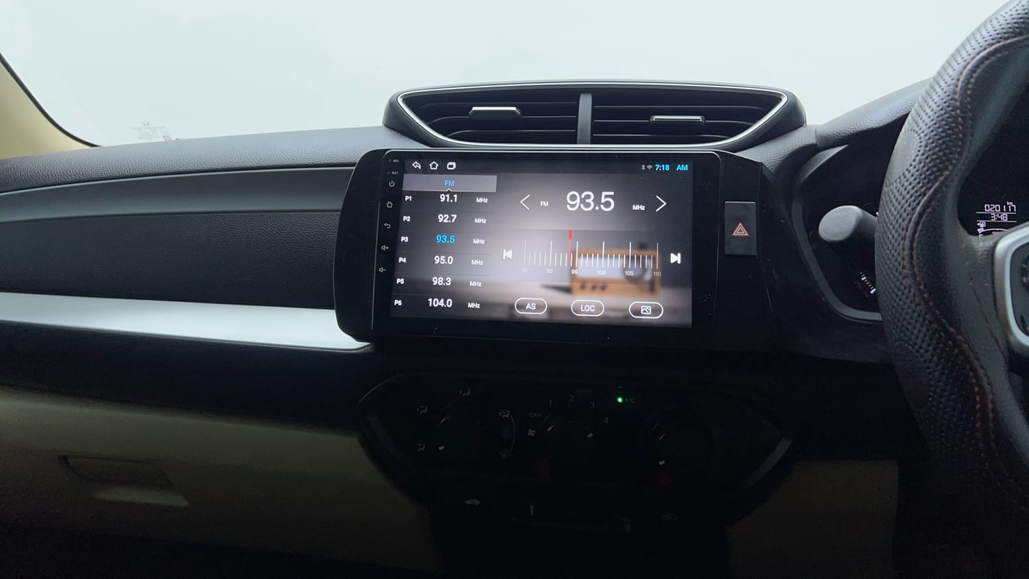 Used 2023 Honda Amaze S 1.2 Petrol CVT Petrol Automatic top_features Integrated (in-dash) music system