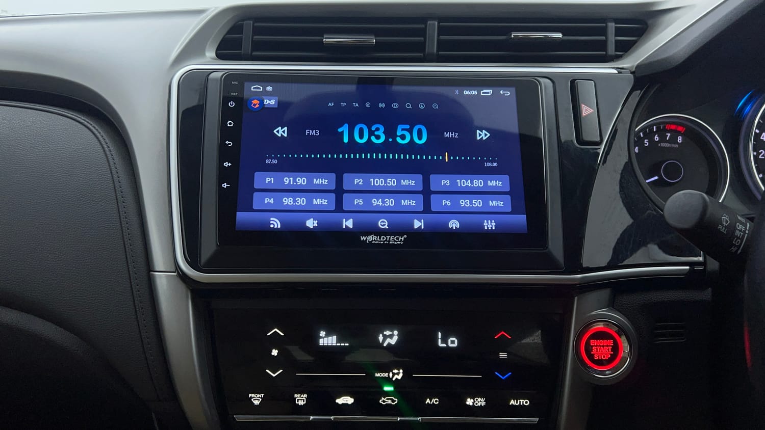 Used 2018 Honda City VX Petrol Petrol Manual top_features Integrated (in-dash) music system