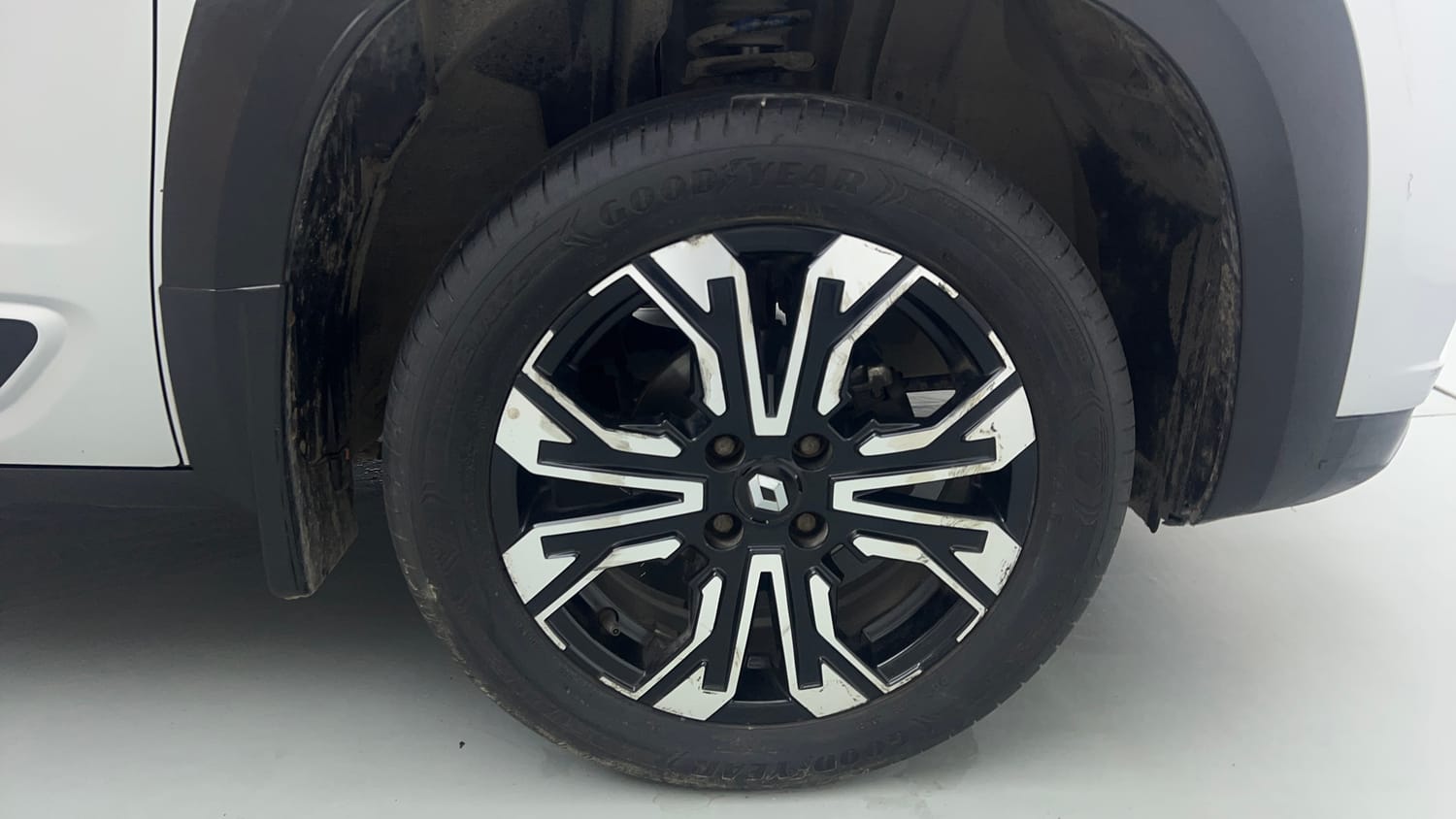 2022 Renault Kiger RXT (O) AMT-32