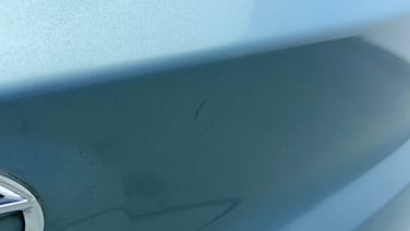 minor_scratch_0