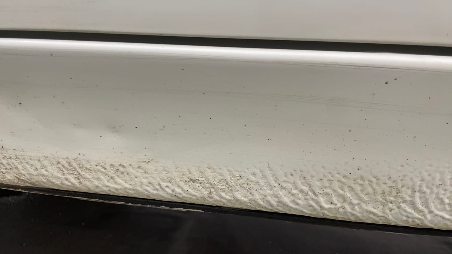 Used 2016 Maruti Suzuki Swift Lxi (O) Petrol Manual dents MINOR DENT