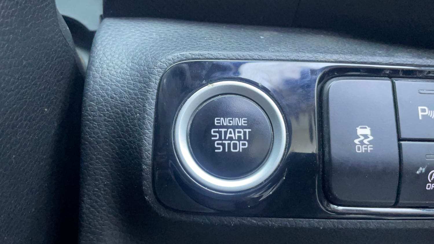Used 2023 Kia Sonet X Line 1.5 Diesel AT Diesel Automatic top_features Keyless start