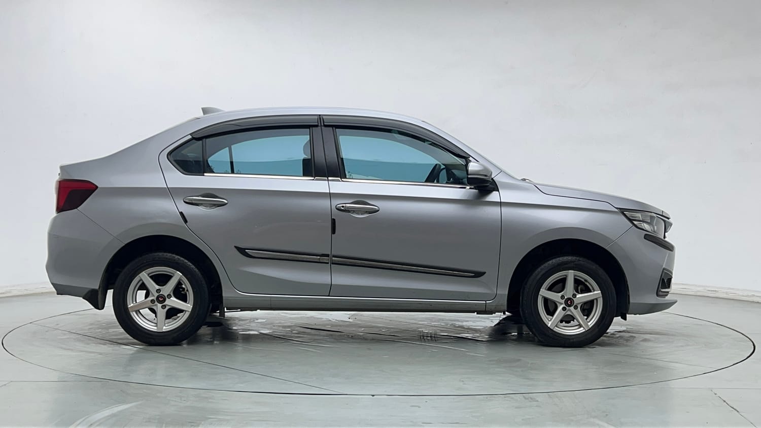 Used 2023 Honda Amaze S 1.2 Petrol CVT Petrol Automatic exterior RIGHT SIDE VIEW
