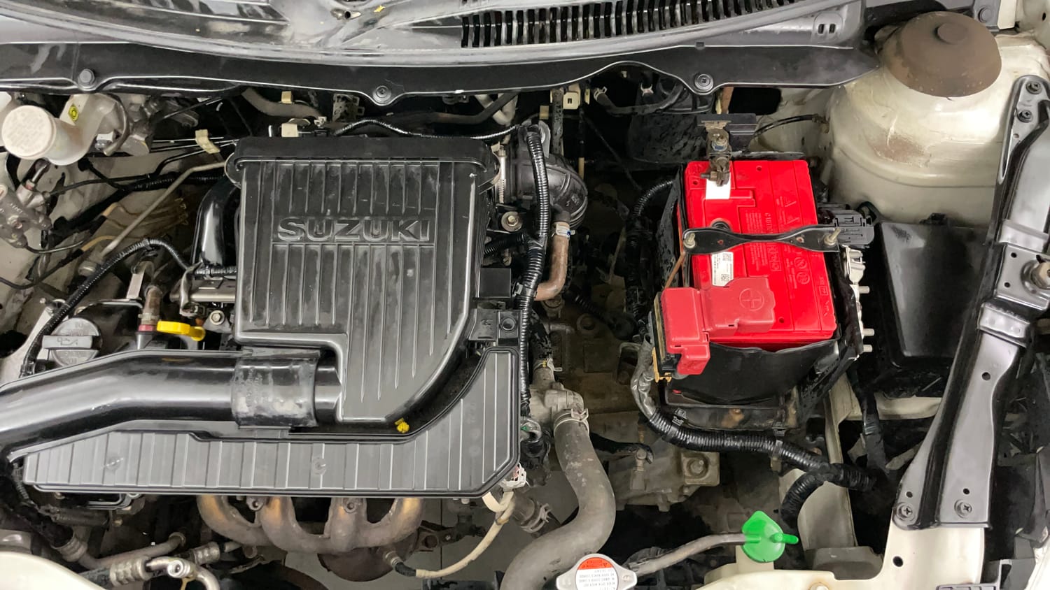 Used 2016 Maruti Suzuki Swift Lxi (O) Petrol Manual engine ENGINE LEFT SIDE VIEW