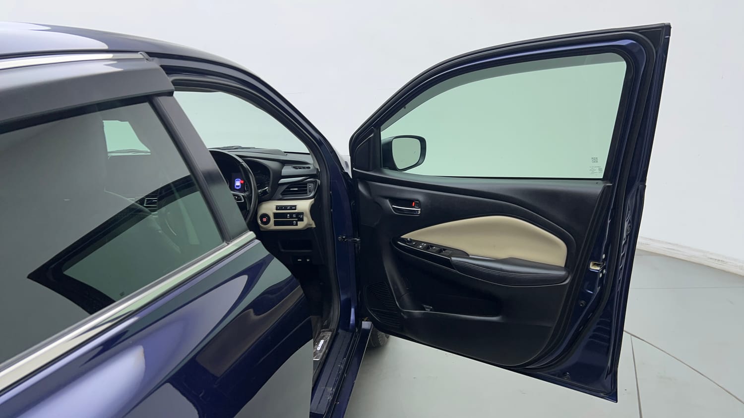 2022 Toyota Glanza V-19