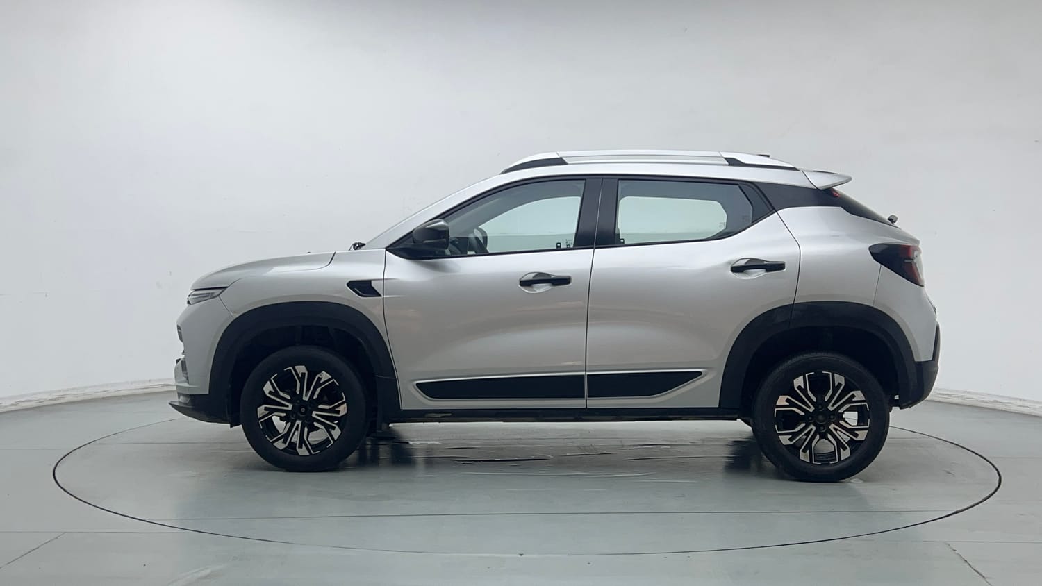 2022 Renault Kiger RXT (O) AMT-1