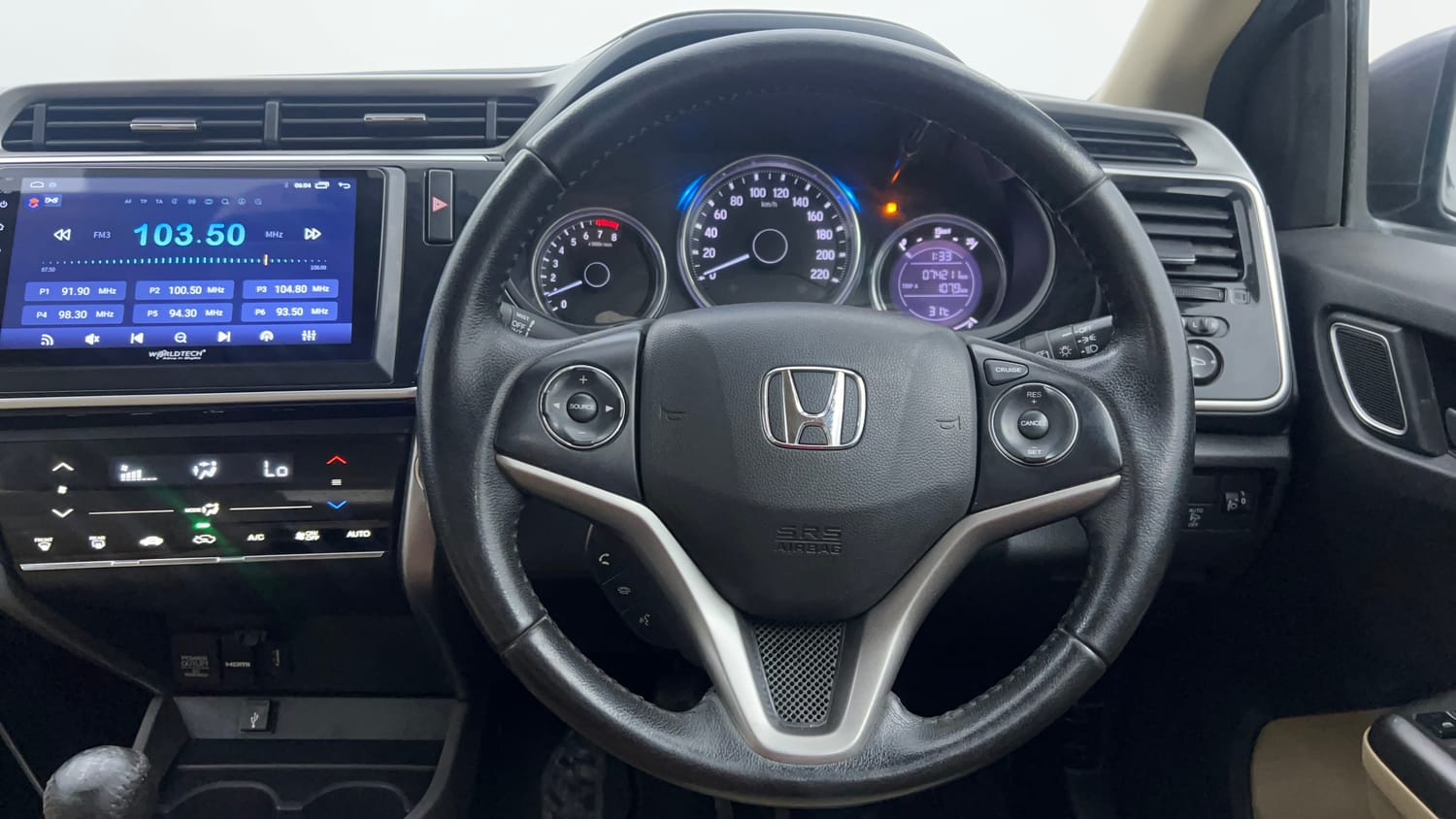 Used 2018 Honda City VX Petrol Petrol Manual interior STEERING VIEW