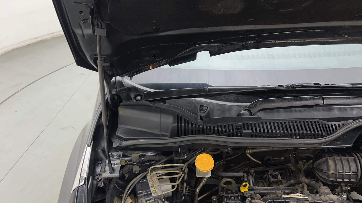 2020 Tata Altroz XZ Petrol-31