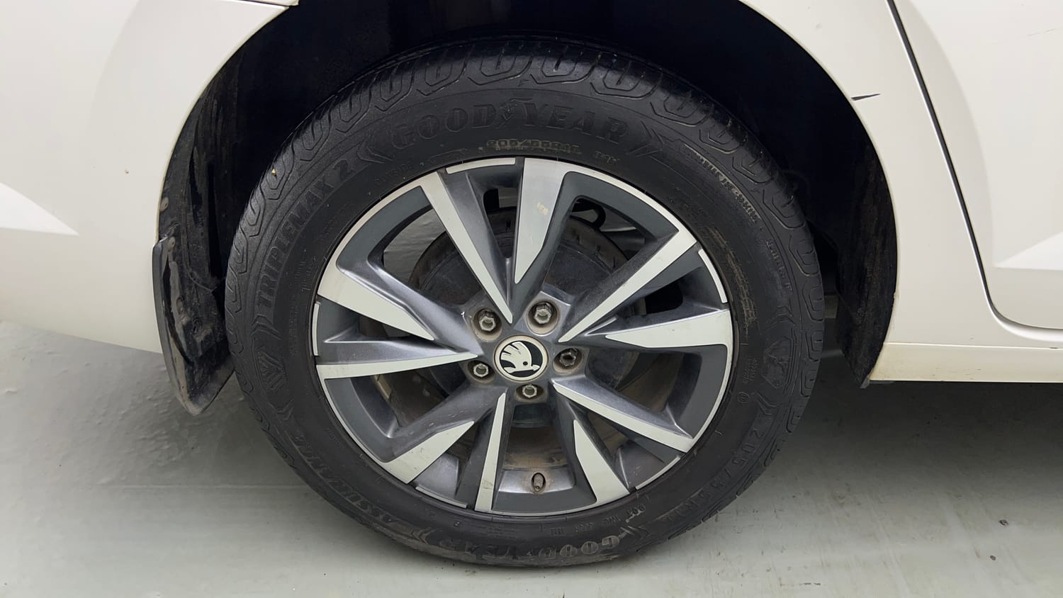 2022 Skoda Slavia Style 1.5L TSI MT-33