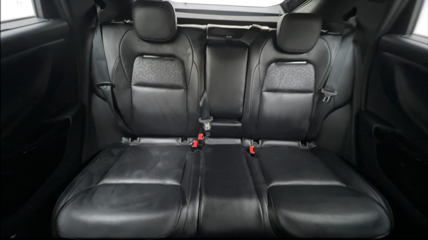 2025 Tata Curvv Accomplished Plus A 1.5 Kryojet Diesel 7DCA Dark Edition-23