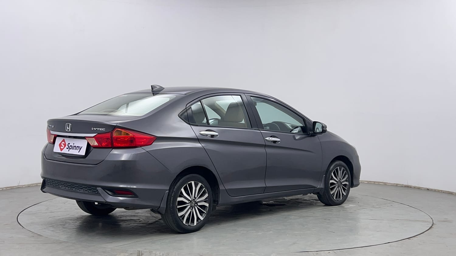 Used 2018 Honda City VX Petrol Petrol Manual exterior RIGHT REAR CORNER VIEW