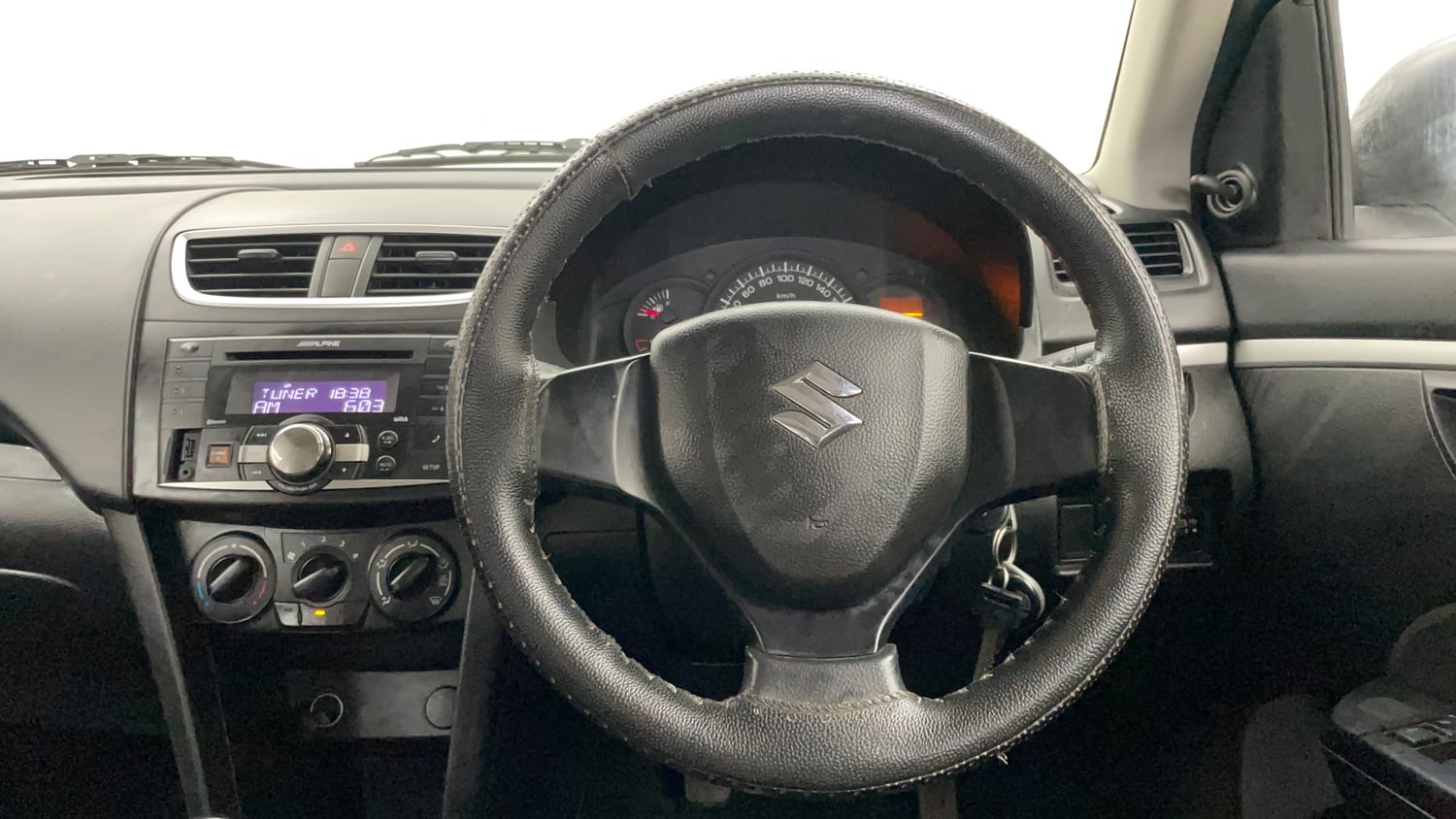 Used 2016 Maruti Suzuki Swift Lxi (O) Petrol Manual interior STEERING VIEW