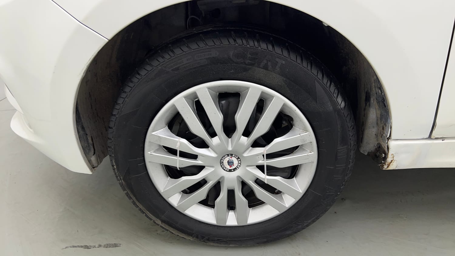 Used 2022 Tata Tiago XZ Plus CNG Cng Manual tyres LEFT FRONT TYRE RIM VIEW