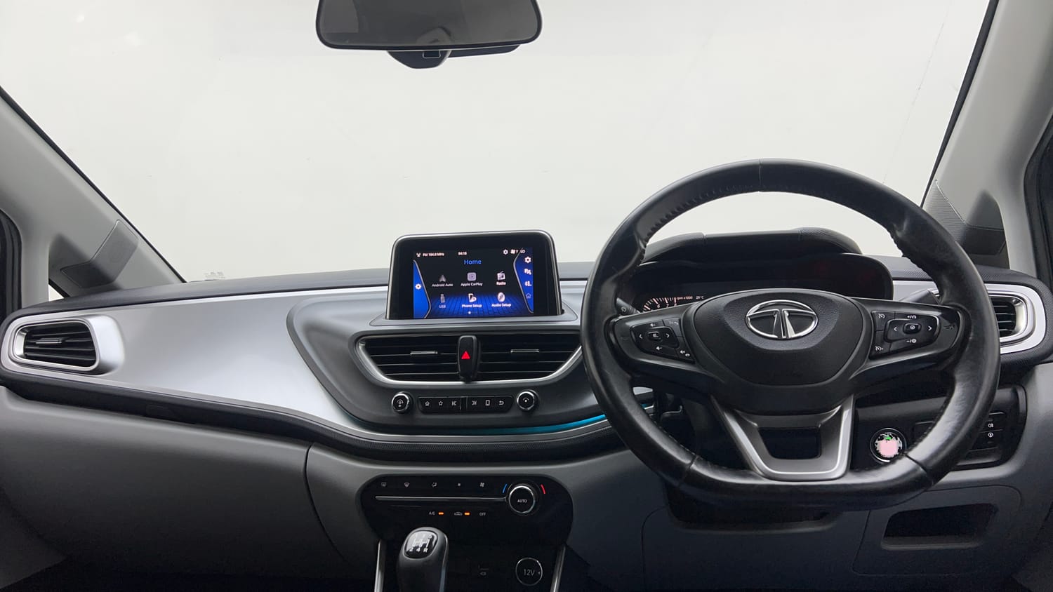 2020 Tata Altroz XZ Petrol-12