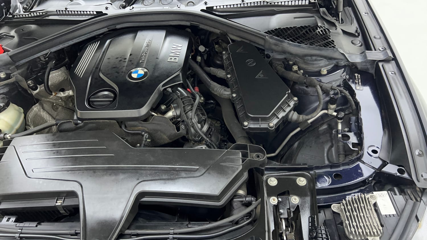 2019 BMW 3 Series GT 320d Sport-28