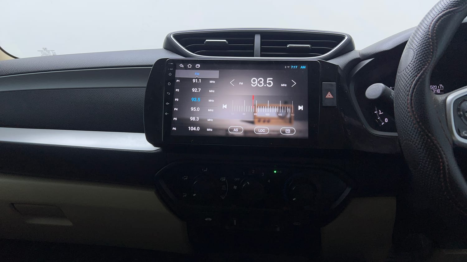 Used 2023 Honda Amaze S 1.2 Petrol CVT Petrol Automatic interior MUSIC SYSTEM & AC CONTROL VIEW