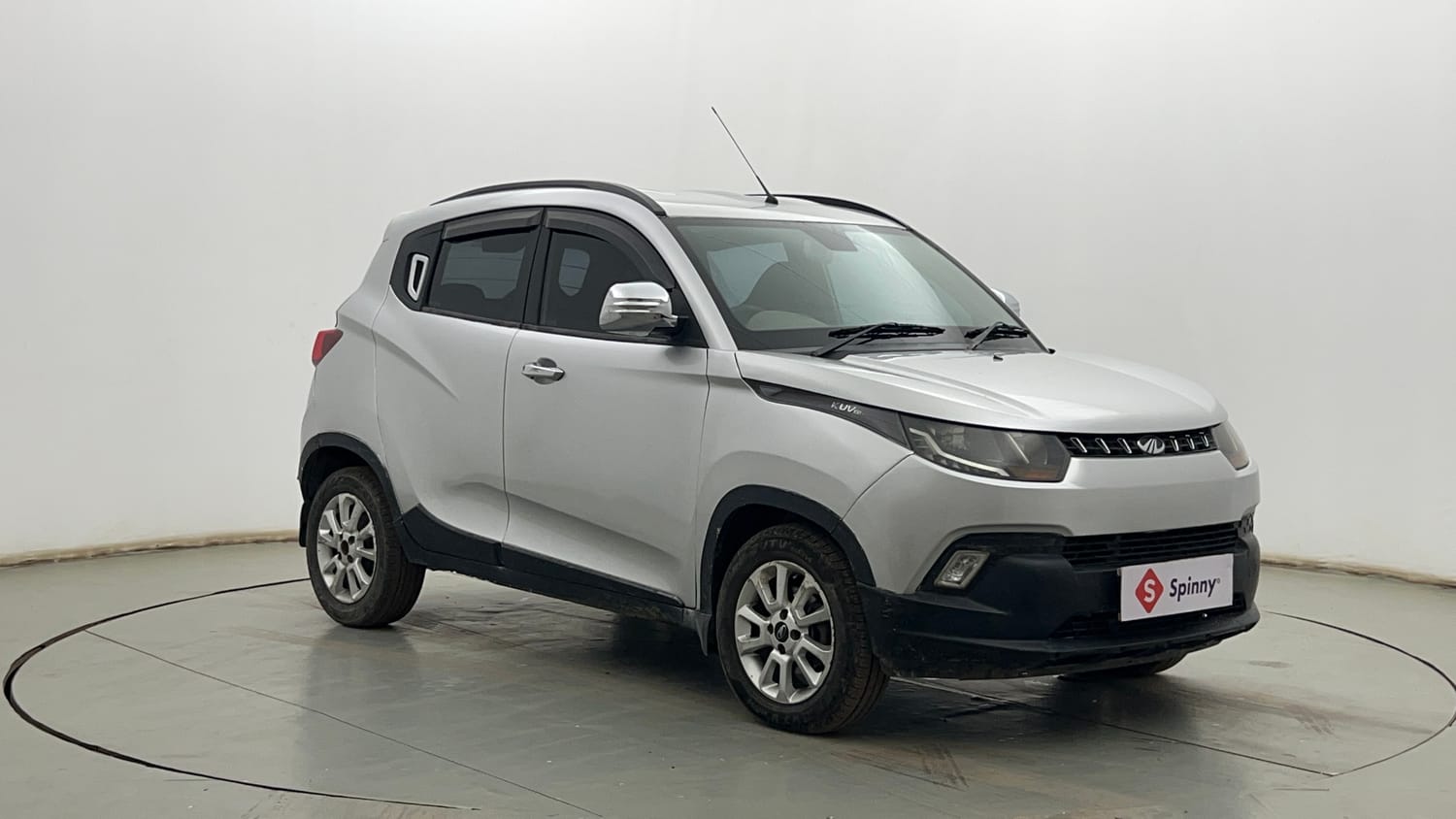 Used 2019 Mahindra KUV100 K8 D 6 STR Diesel Manual exterior RIGHT FRONT CORNER VIEW