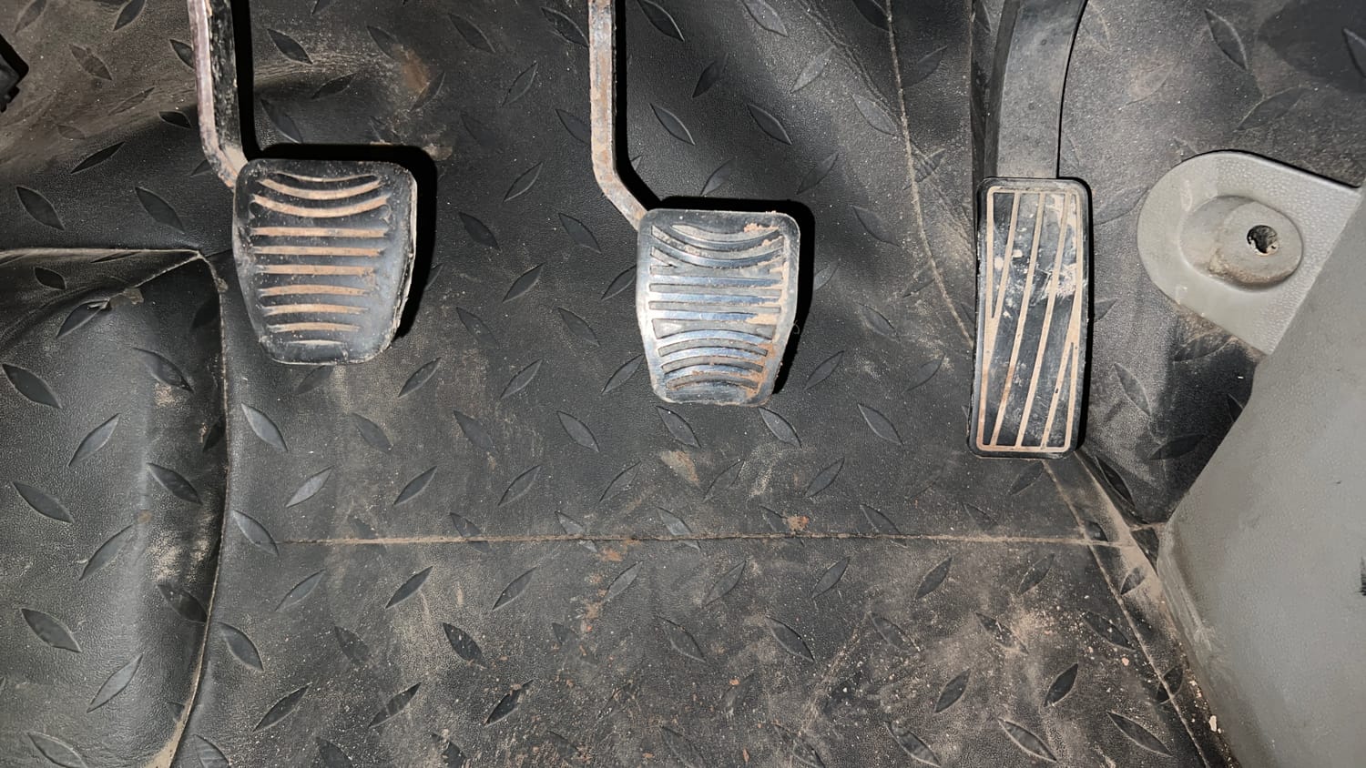 Used 2019 Mahindra KUV100 K8 D 6 STR Diesel Manual interior PEDALS VIEW